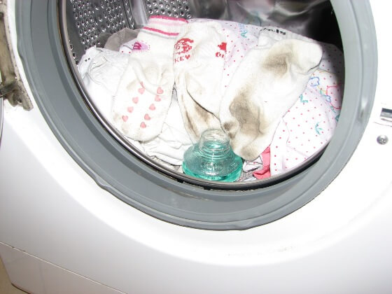 mosás mosószerrel Koszeltávolítás - mosás mosószerrel