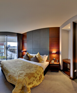 rafayel_london_06.jpg rafayel_london_06.jpg