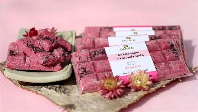 Kakaóvajas fürdőcsokoládé, Olivia (rózsakert)